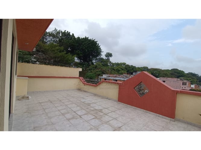 Edificio en venta en La Francia, Ibagué, 351 m² · foto 17 de 24