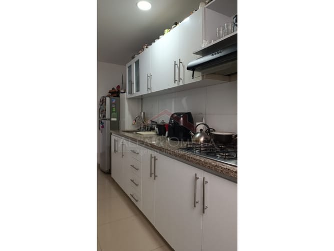 Apartamento de 3 alcobas en venta en Jordan, Ibagué, 68 m² · foto 6 de 17