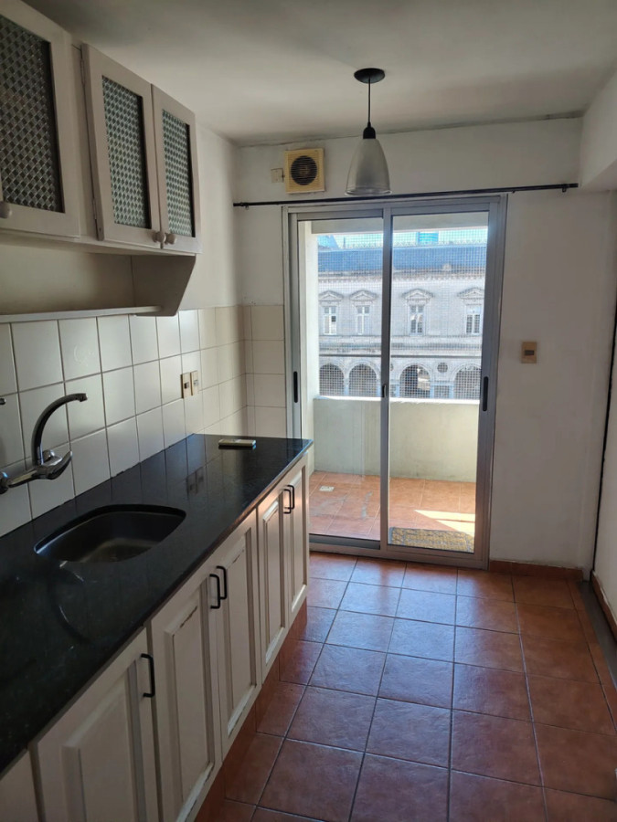 Alquiler Apartamento 2 Dormitorios Centro Balcón Y Terraza · Foto 12