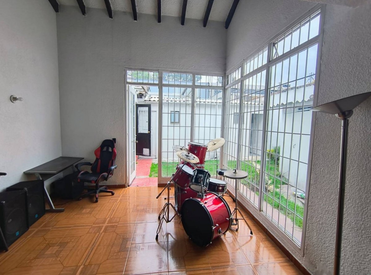 Casa en venta en Pasadena, Bogotá · foto 11 de 24