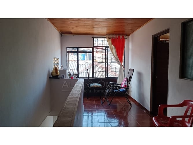 Casa de 4 alcobas en venta en Ub. Villa Vanesa, Ibagué, 120 m² · foto 2 de 15