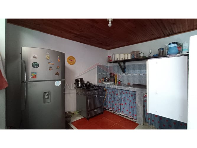 Casa de 4 alcobas en venta en Ub. Villa Vanesa, Ibagué, 120 m² · foto 13 de 15