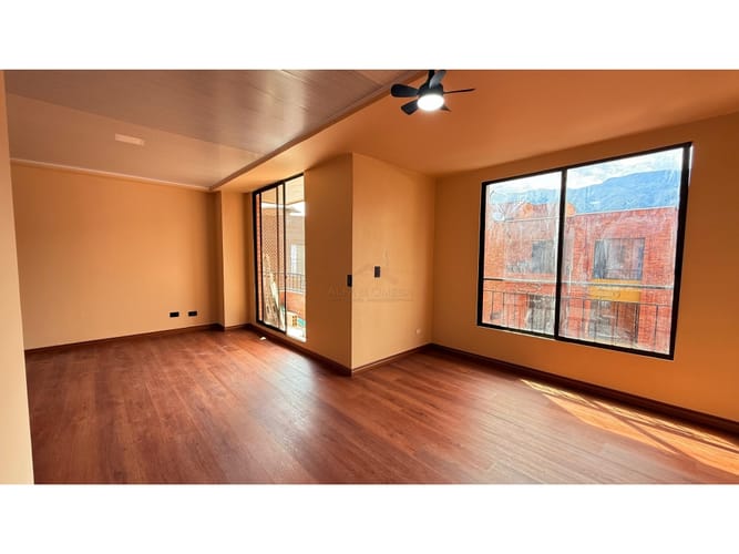 Apartamento de 2 alcobas en venta en Prados Del Norte Et. Ii, Ibagué, 74 m² · foto 8 de 23