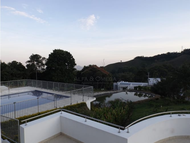 Casa de 4 alcobas en venta en El Totumo, Ibagué, 463 m² · foto 20 de 24