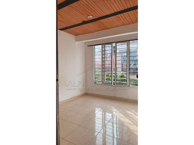 Casa de 8 alcobas en venta en Ub. Villa De La Candelaria, Ibagué, 190 m² · foto 9 de 24