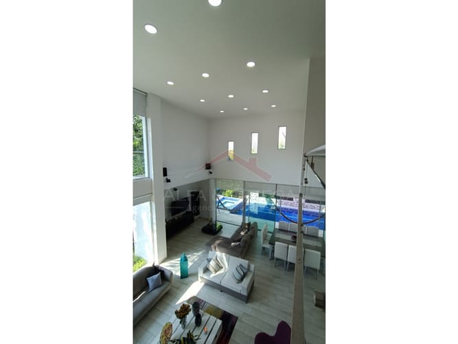 Casa de 4 alcobas en venta en Ub. Portal Campestre, Ibagué, 500 m² · foto 4 de 24