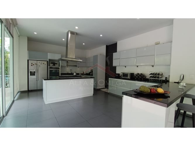 Casa de 4 alcobas en venta en Ub. Portal Campestre, Ibagué, 500 m² · foto 8 de 24
