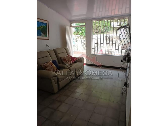 Casa de 4 alcobas en venta en Santa Helena, Ibagué, 160 m² · foto 2 de 11