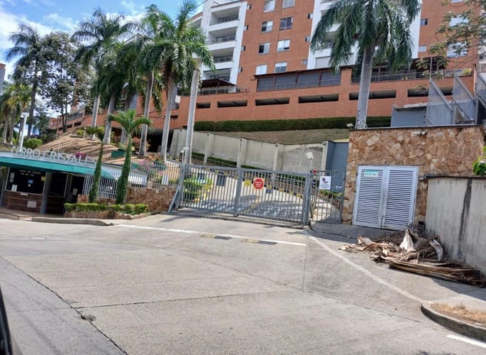 Apartaestudio en venta en Bellavista, Cali, 62 m² · foto 12 de 13