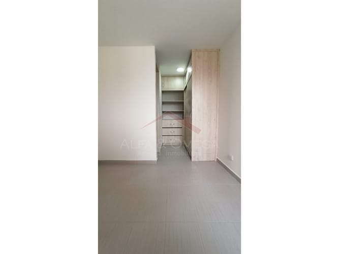 Apartamento de 2 alcobas en venta en Hacienda Santa Cruz, Ibagué, 59 m² · foto 9 de 18