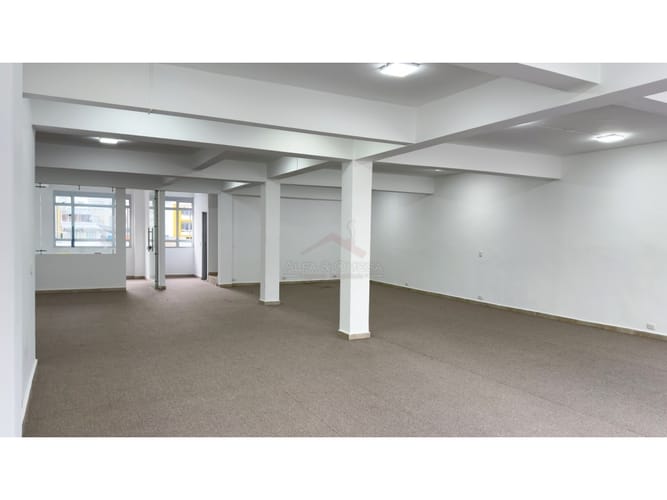Edificio en venta en Centro, Ibagué, 650 m² · foto 2 de 24