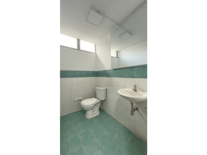 Edificio en venta en Centro, Ibagué, 650 m² · foto 5 de 24