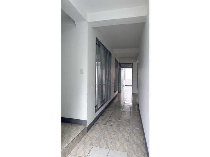 Edificio en venta en Centro, Ibagué, 650 m² · foto 8 de 24