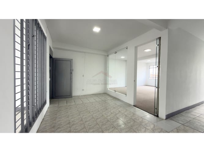 Edificio en venta en Centro, Ibagué, 650 m² · foto 13 de 24