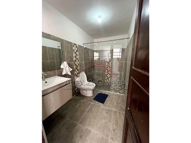 Casa de 8 alcobas en venta en El Carmen, Ibagué, 169 m² · foto 11 de 13