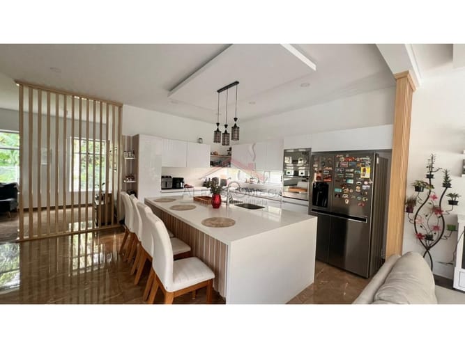Casa de 3 alcobas en venta en El Totumo, Ibagué, 254 m² · foto 4 de 17