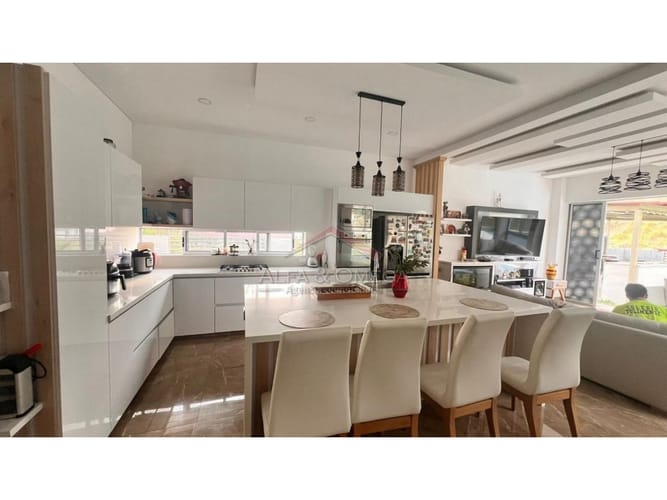 Casa de 3 alcobas en venta en El Totumo, Ibagué, 254 m² · foto 5 de 17