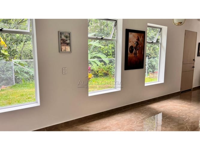 Casa de 3 alcobas en venta en El Totumo, Ibagué, 254 m² · foto 9 de 17