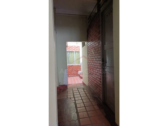Casa de 13 alcobas en venta en Belen, Ibagué, 400 m² · foto 4 de 9