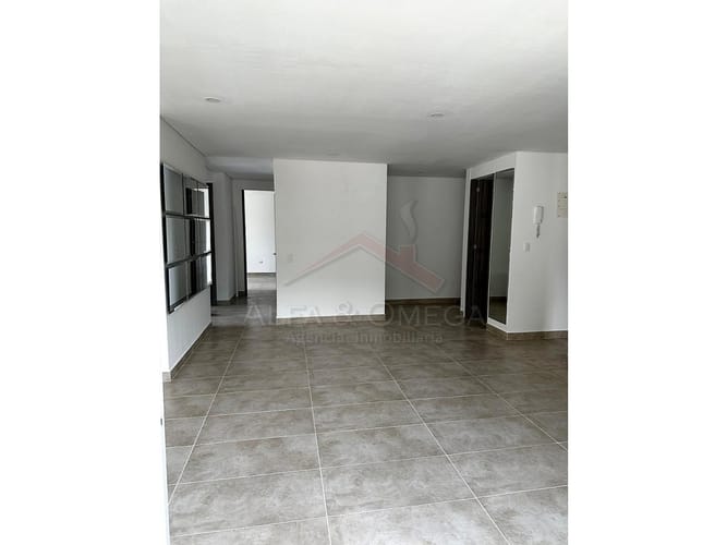 Apartamento de 3 alcobas en venta en Cr. El Vergel, Ibagué, 110 m² · foto 4 de 21
