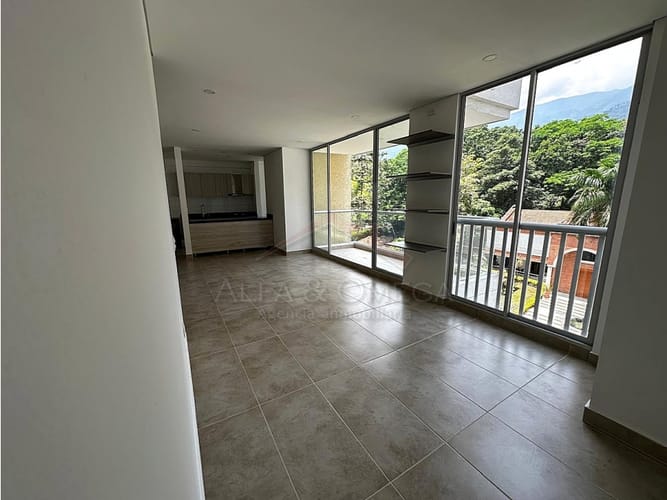 Apartamento de 3 alcobas en venta en Cr. El Vergel, Ibagué, 110 m² · foto 5 de 21