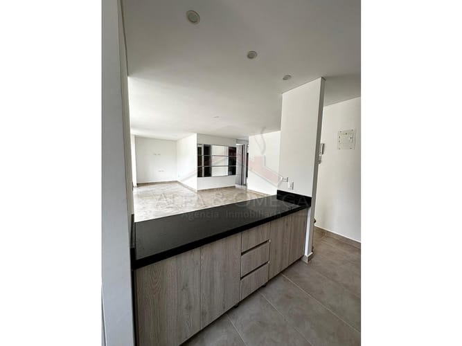 Apartamento de 3 alcobas en venta en Cr. El Vergel, Ibagué, 110 m² · foto 7 de 21