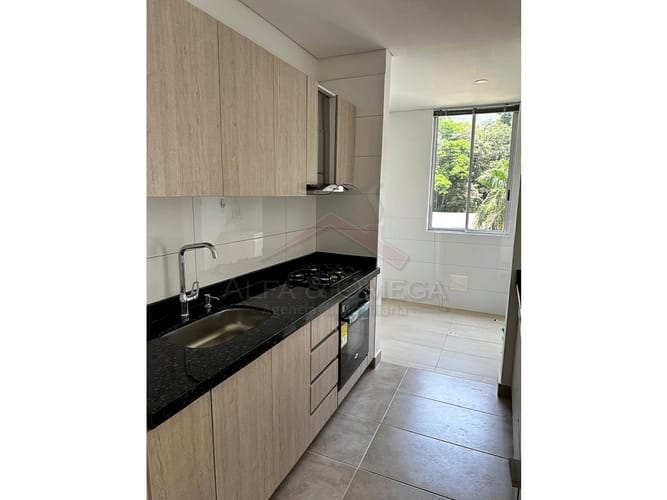 Apartamento de 3 alcobas en venta en Cr. El Vergel, Ibagué, 110 m² · foto 8 de 21