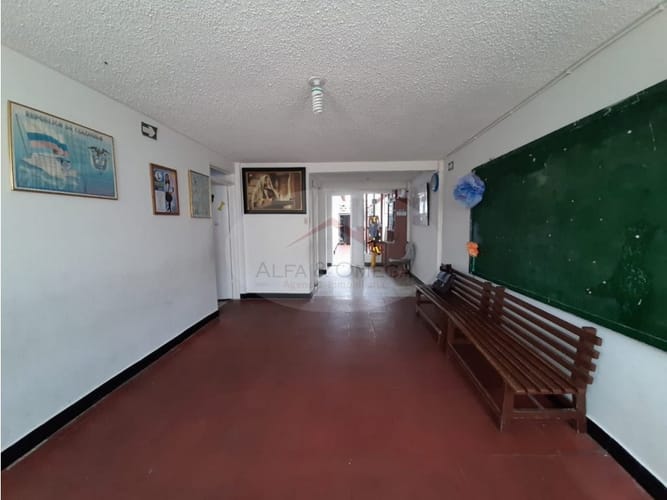Casa de 5 alcobas en venta en San Jorge, Ibagué, 220 m² · foto 3 de 19