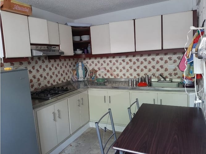 Casa de 5 alcobas en venta en San Jorge, Ibagué, 220 m² · foto 4 de 19