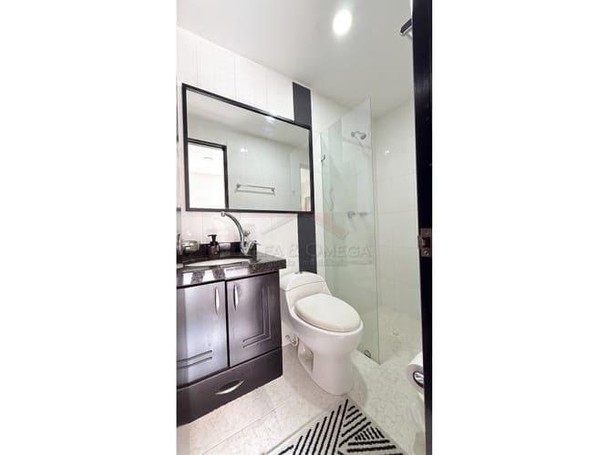 Casa de 4 alcobas en venta en Cr. Los Arroyuelos, Ibagué, 240 m² · foto 6 de 24