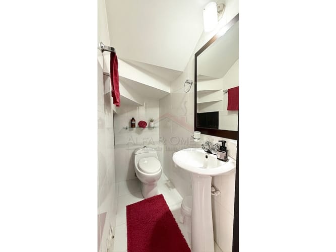Casa de 4 alcobas en venta en Cr. Los Arroyuelos, Ibagué, 240 m² · foto 7 de 24