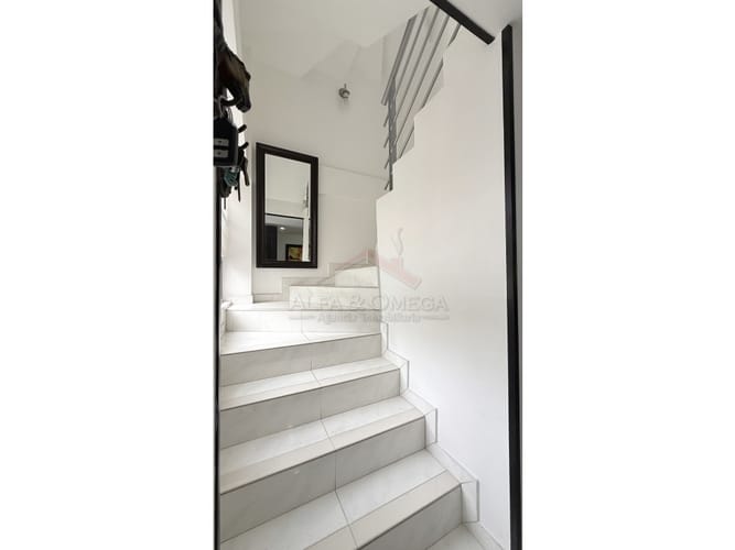 Casa de 4 alcobas en venta en Cr. Los Arroyuelos, Ibagué, 240 m² · foto 10 de 24