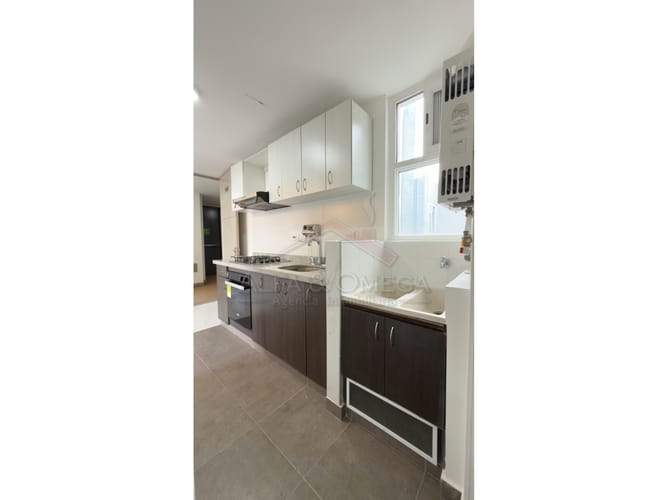 Apartamento de 2 alcobas en venta en Varsovia, Ibagué, 72 m² · foto 4 de 23