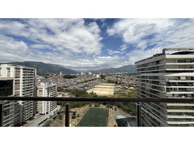 Apartamento de 3 alcobas en venta en La Pola, Ibagué, 85 m² · foto 2 de 24