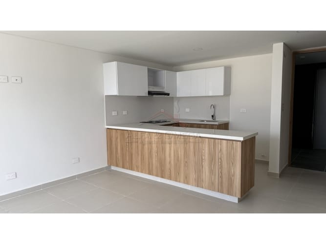 Apartamento de 3 alcobas en venta en La Pola, Ibagué, 85 m² · foto 4 de 24