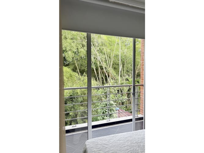 Casa de 4 alcobas en venta en Cr. Los Arroyuelos, Ibagué, 240 m² · foto 20 de 24