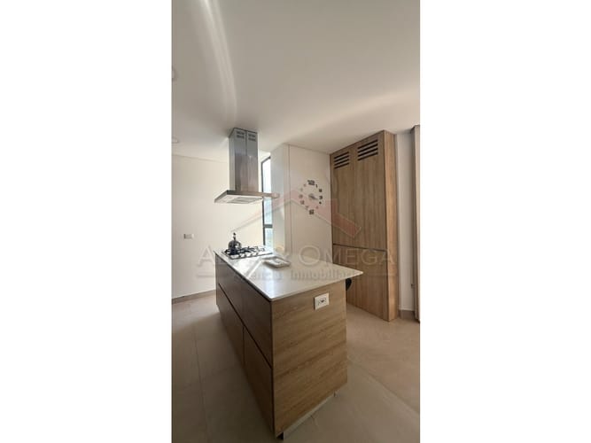 Apartamento de 3 alcobas en venta en Edificio Vista Hermosa Del Vergel, Ibagué, 105 m² · foto 3 de 19