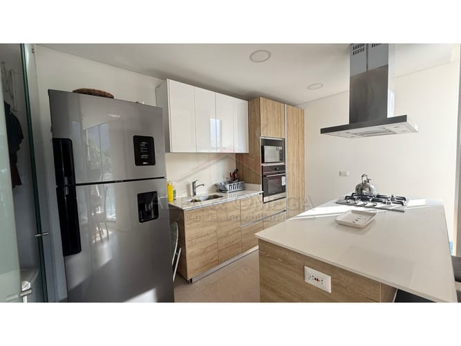 Apartamento de 3 alcobas en venta en Edificio Vista Hermosa Del Vergel, Ibagué, 105 m² · foto 5 de 19