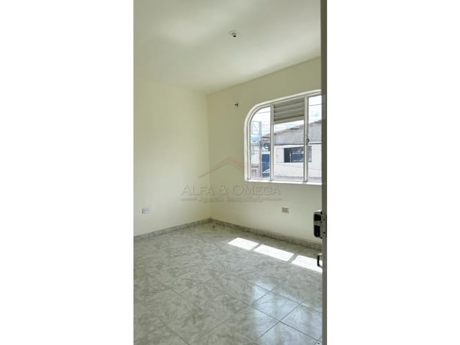 Casa de 10 alcobas en venta en Gaitan, Ibagué, 250 m² · foto 3 de 24