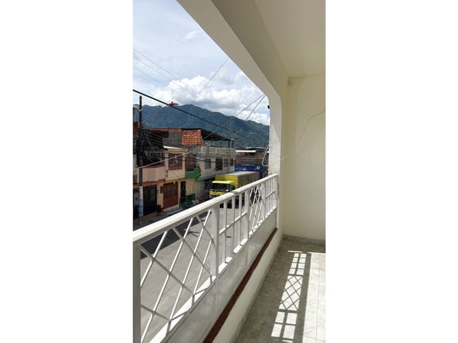 Casa de 10 alcobas en venta en Gaitan, Ibagué, 250 m² · foto 12 de 24