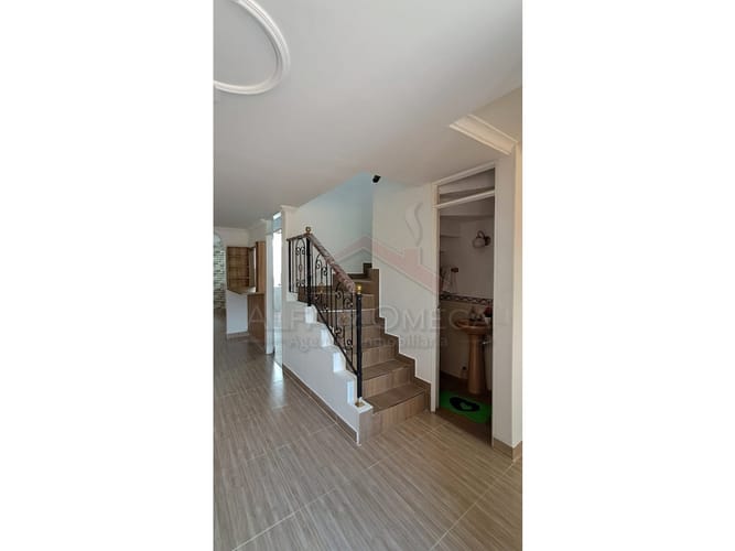Casa de 3 alcobas en venta en Ub. Villas Del Palmar, Ibagué, 103 m² · foto 2 de 23
