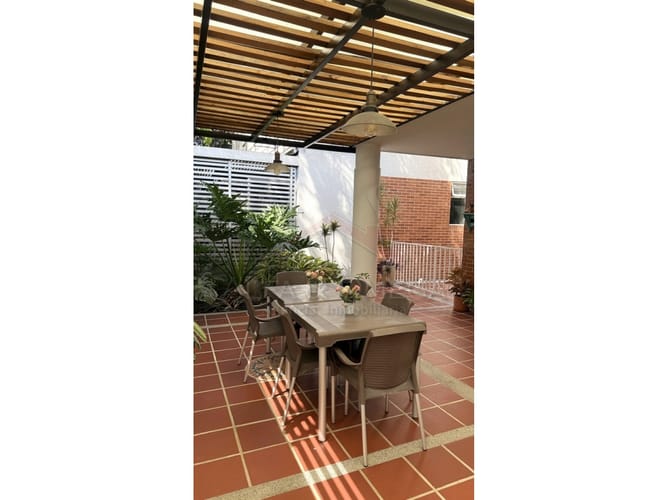 Casa de 4 alcobas en venta en Mirolindo, Ibagué, 220 m² · foto 4 de 24