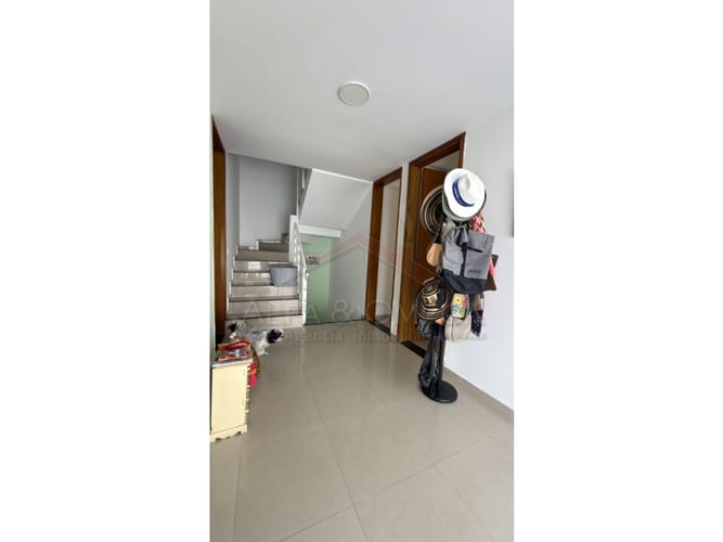Casa de 4 alcobas en venta en Mirolindo, Ibagué, 220 m² · foto 9 de 24