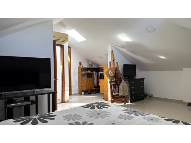 Casa de 4 alcobas en venta en Mirolindo, Ibagué, 220 m² · foto 18 de 24