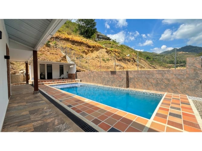 Casa de 4 alcobas en venta en El Totumo, Ibagué, 400 m² · foto 6 de 24