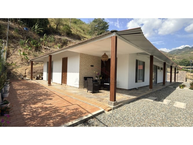 Casa de 4 alcobas en venta en El Totumo, Ibagué, 400 m² · foto 8 de 24