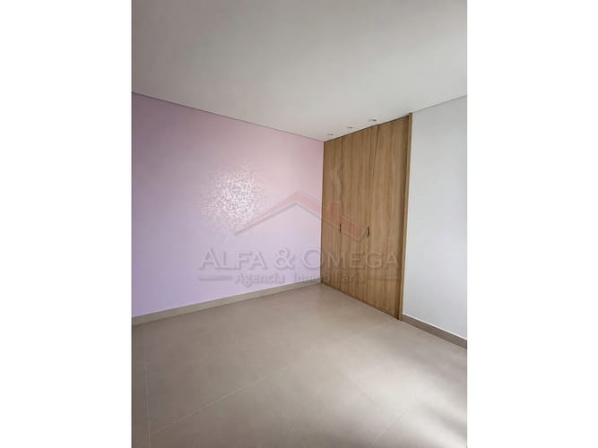 Apartamento de 3 alcobas en venta en Edificio Vista Hermosa Del Vergel, Ibagué, 107 m² · foto 5 de 12