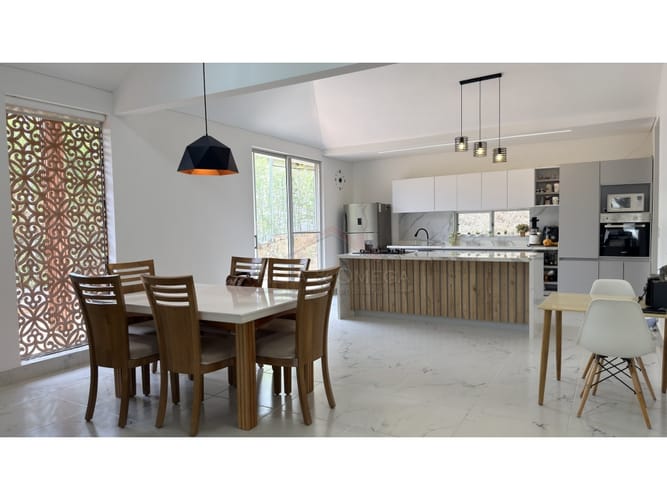 Casa de 4 alcobas en venta en El Totumo, Ibagué, 400 m² · foto 11 de 24