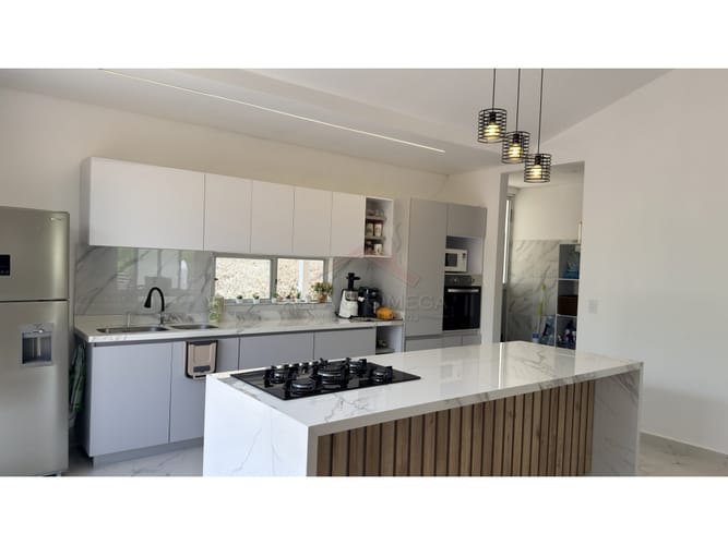 Casa de 4 alcobas en venta en El Totumo, Ibagué, 400 m² · foto 13 de 24