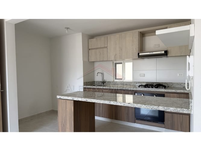 Apartamento de 3 alcobas en venta en Varsovia, Ibagué, 76 m² · foto 4 de 24